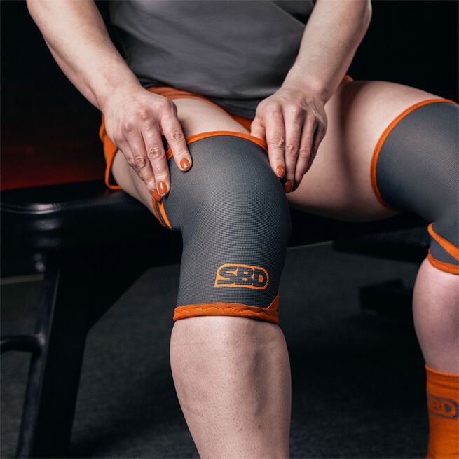Forge Weightlifting Knee Sleeves Grey