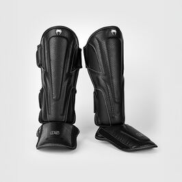 Venum Impact Evo Scales Shinguards Black, L  Impact Evo Scales Leggbeskyttere Svart