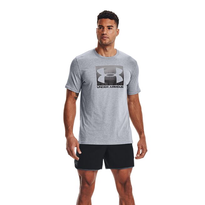 UA Boxed Sportstyle SS + UA HIIT Woven 6in Shorts