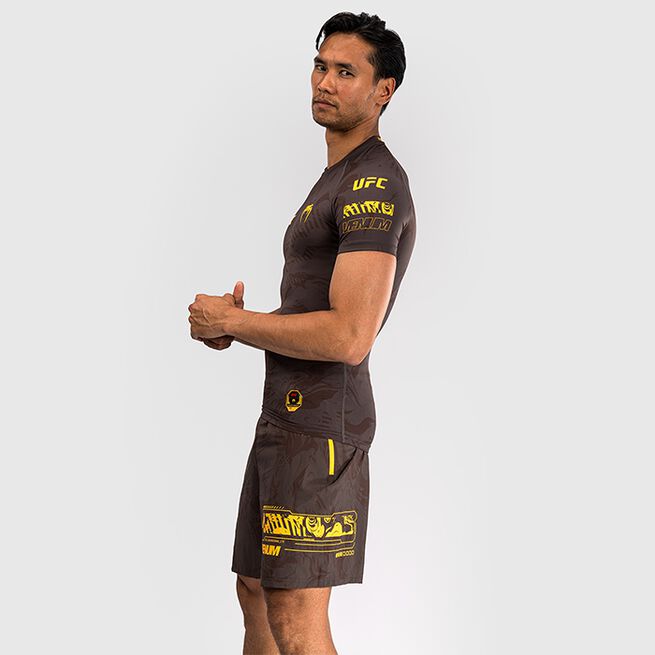 UFC Fusion Men's Performance Short Sleeve Rashguard Earthen Brown