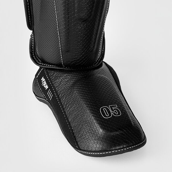 Impact Evo Scales Leggbeskyttere Svart