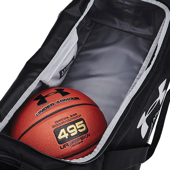 UA Undeniable 5.0 Duffel Medium Gym Bag Svart
