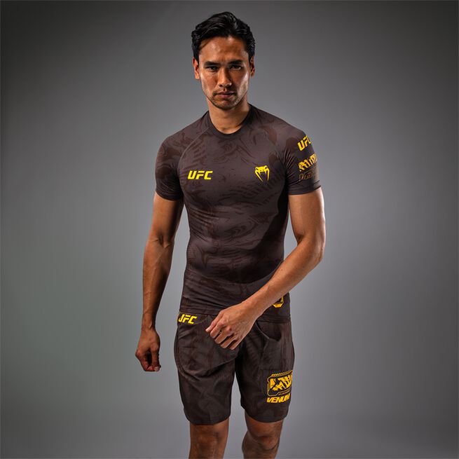 UFC Fusion Men's Performance Short Sleeve Rashguard Earthen Brown