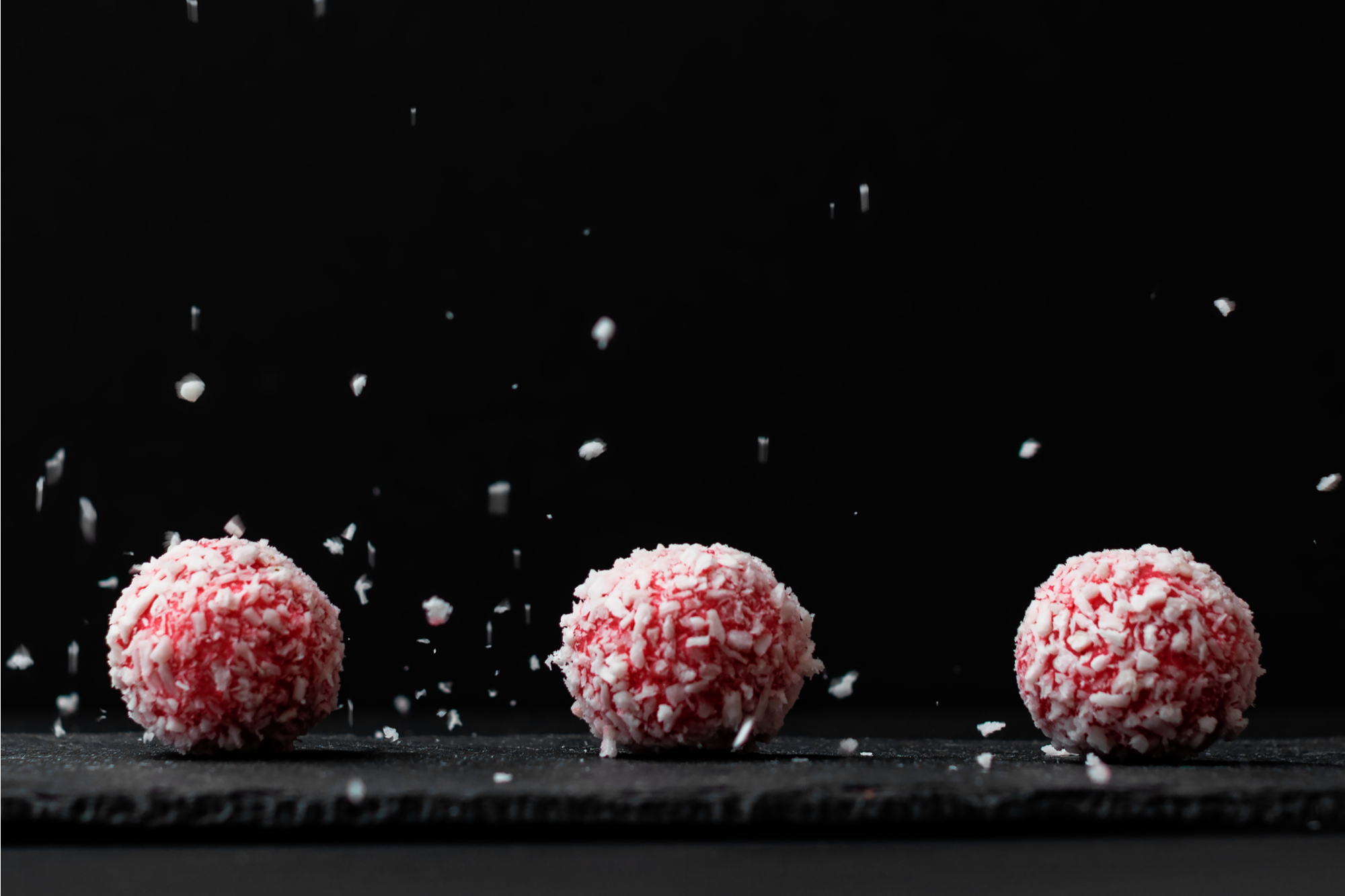 Raspberry Coconut Bliss Balls
Raspberry Coconut Bliss Balls