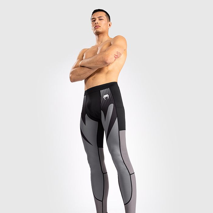 Attack Spats Tights Svart