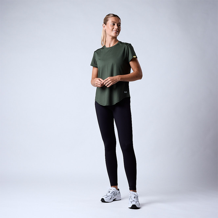 CLN ATHLETICS Lucy T-skjorte