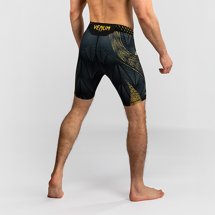 UFC Zenith by Venum Fight Night Vale Tudo Shorts Svart Gull