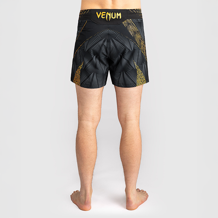 UFC Zenith by Venum Fight Night Fightshorts Kort modell Svart Gull