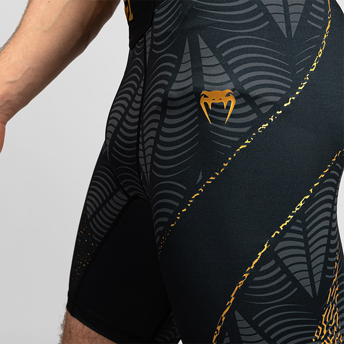 UFC Zenith by Venum Fight Night Vale Tudo Shorts Svart Gull