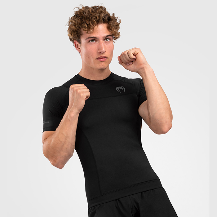 Bilde av Venum G-fit Air Rashguard Shortsleeve Black