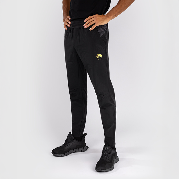 Venum x Ilia Topuria Unmatched Joggers Svart Gull